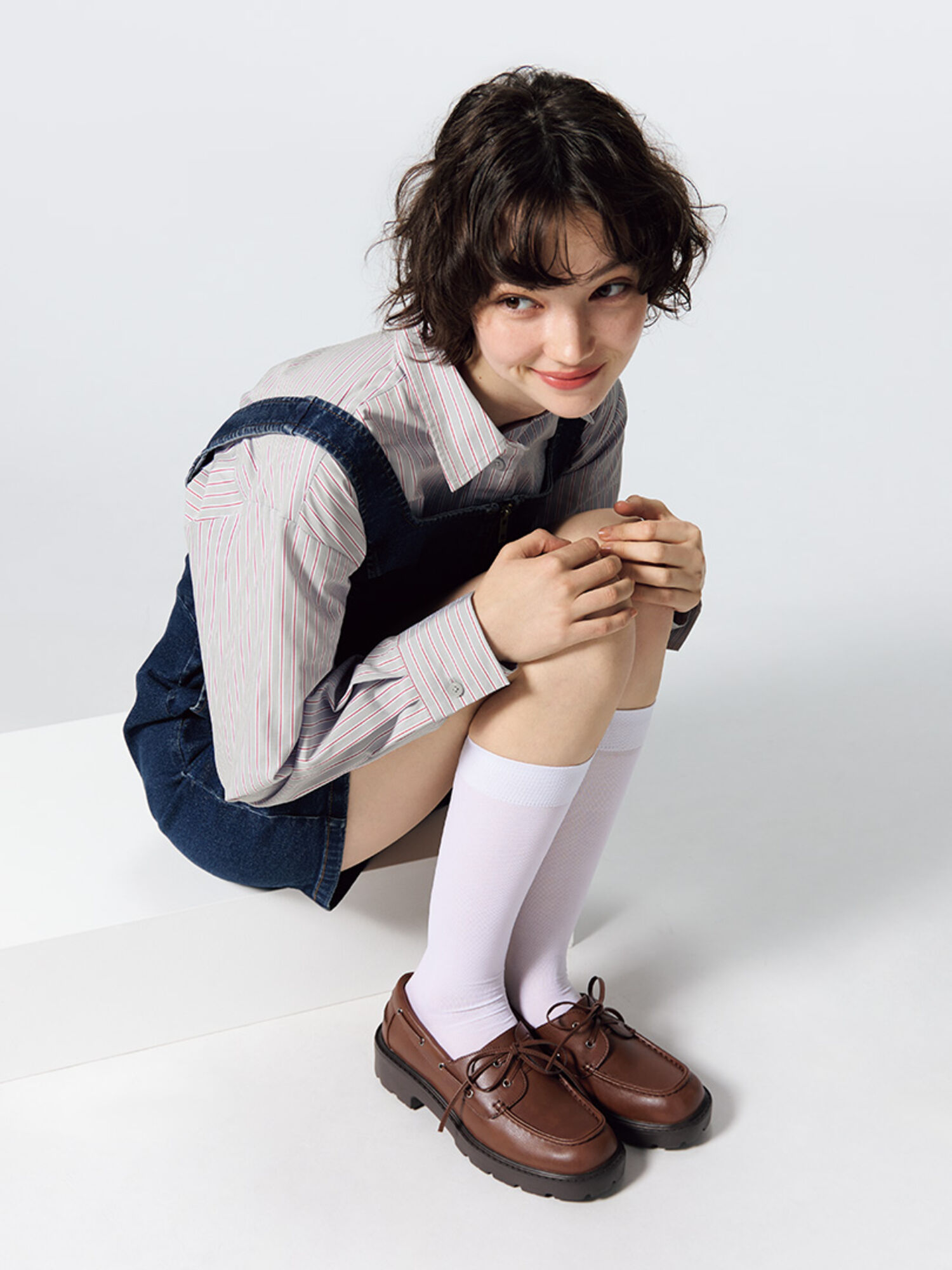 ソックス×シューズ】最旬スタイリング術10選｜GU TOPICS