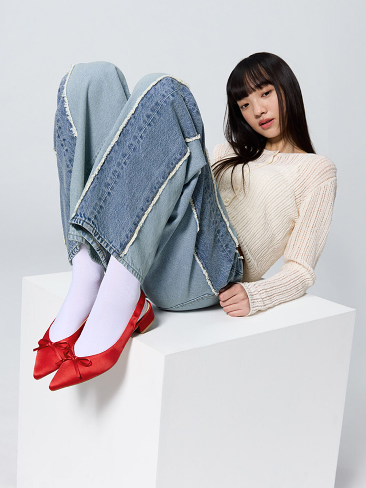 ソックス×シューズ】最旬スタイリング術10選｜GU TOPICS