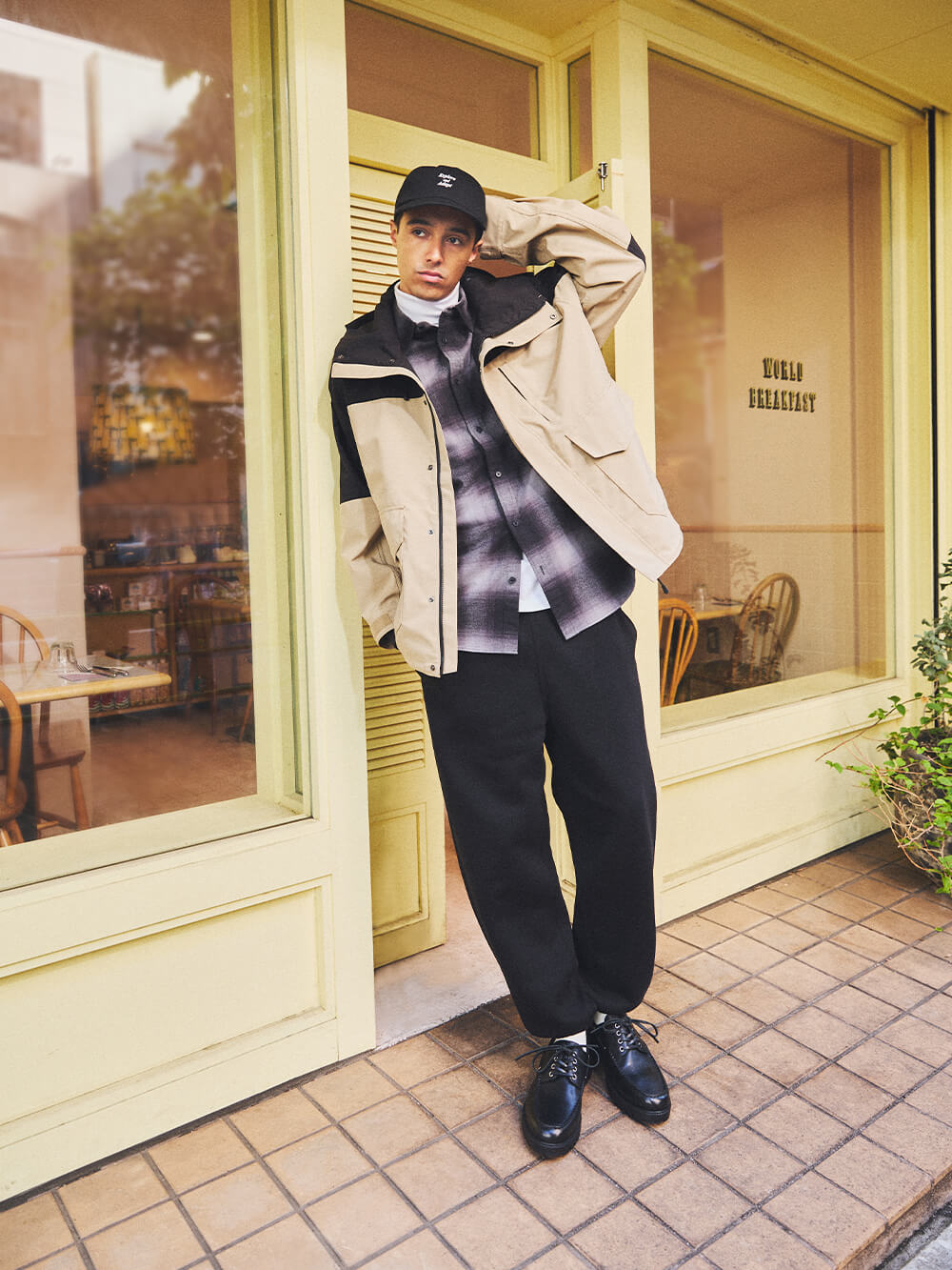 圧倒的な機能と着映え力。オーバーサイズのマウンテンパーカ