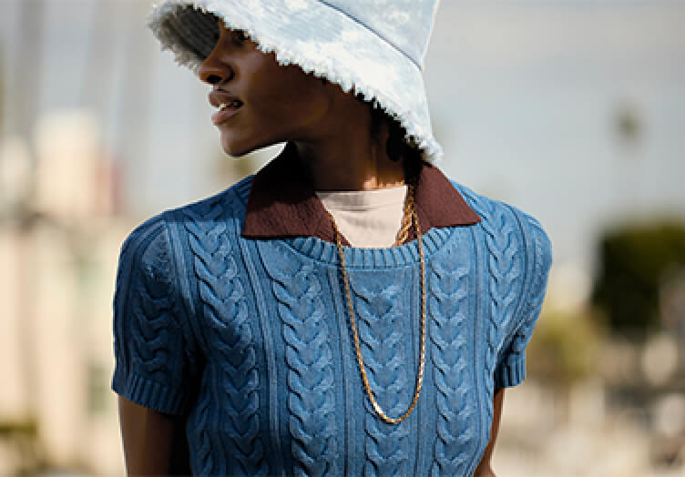 #TRIP-TO-FAR-OUT-PLACES_03