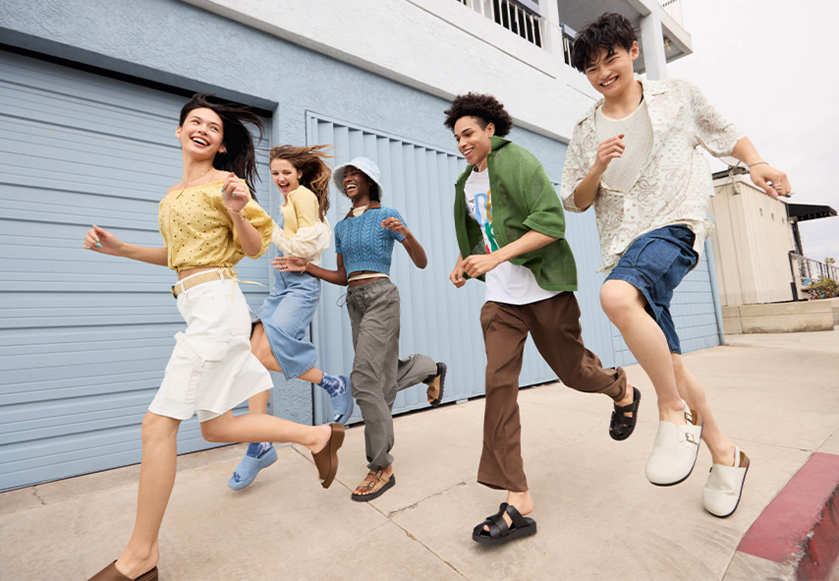 #TRIP-TO-FAR-OUT-PLACES_03